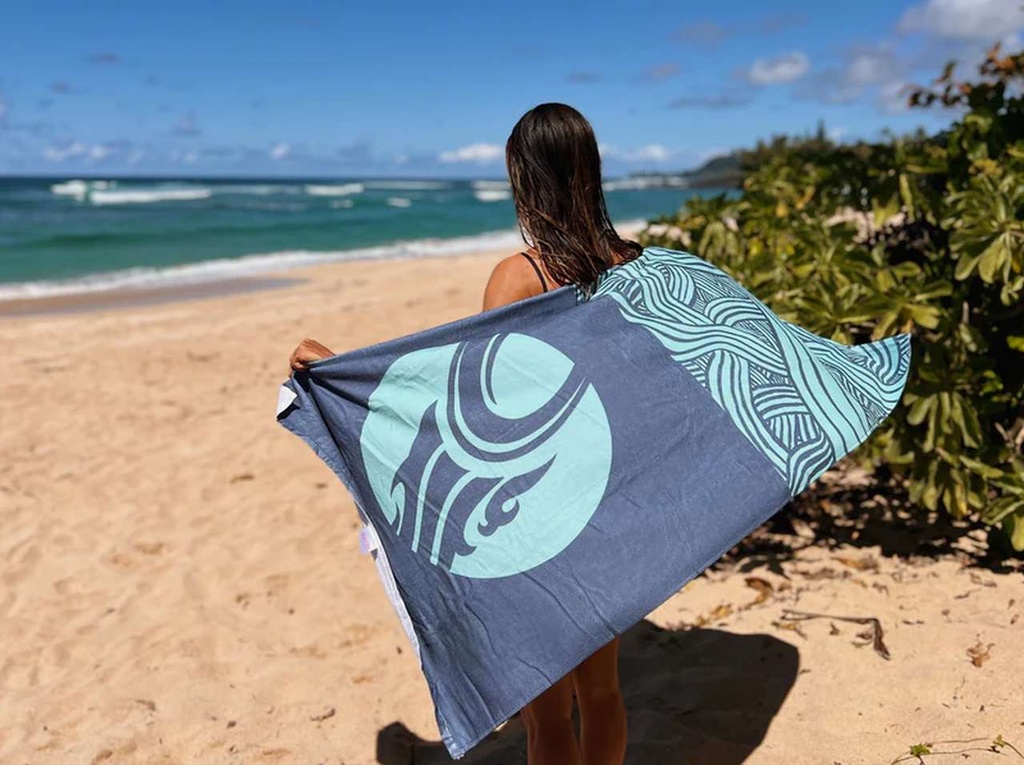 TOWEL WAVES